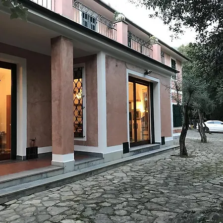 Soldati Villa Tellaro